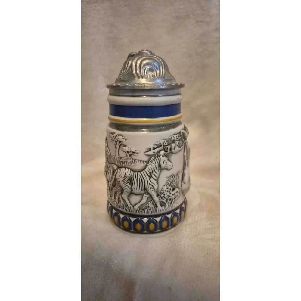 Avon Endangered Species Mountain Zebra Mini Beer Stein 1992 Brazil‎